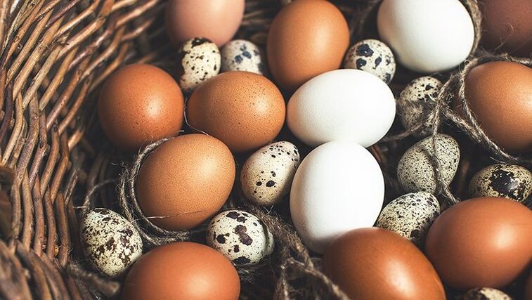 To maintain potency, quail and chicken eggs should be added to a man's diet. 